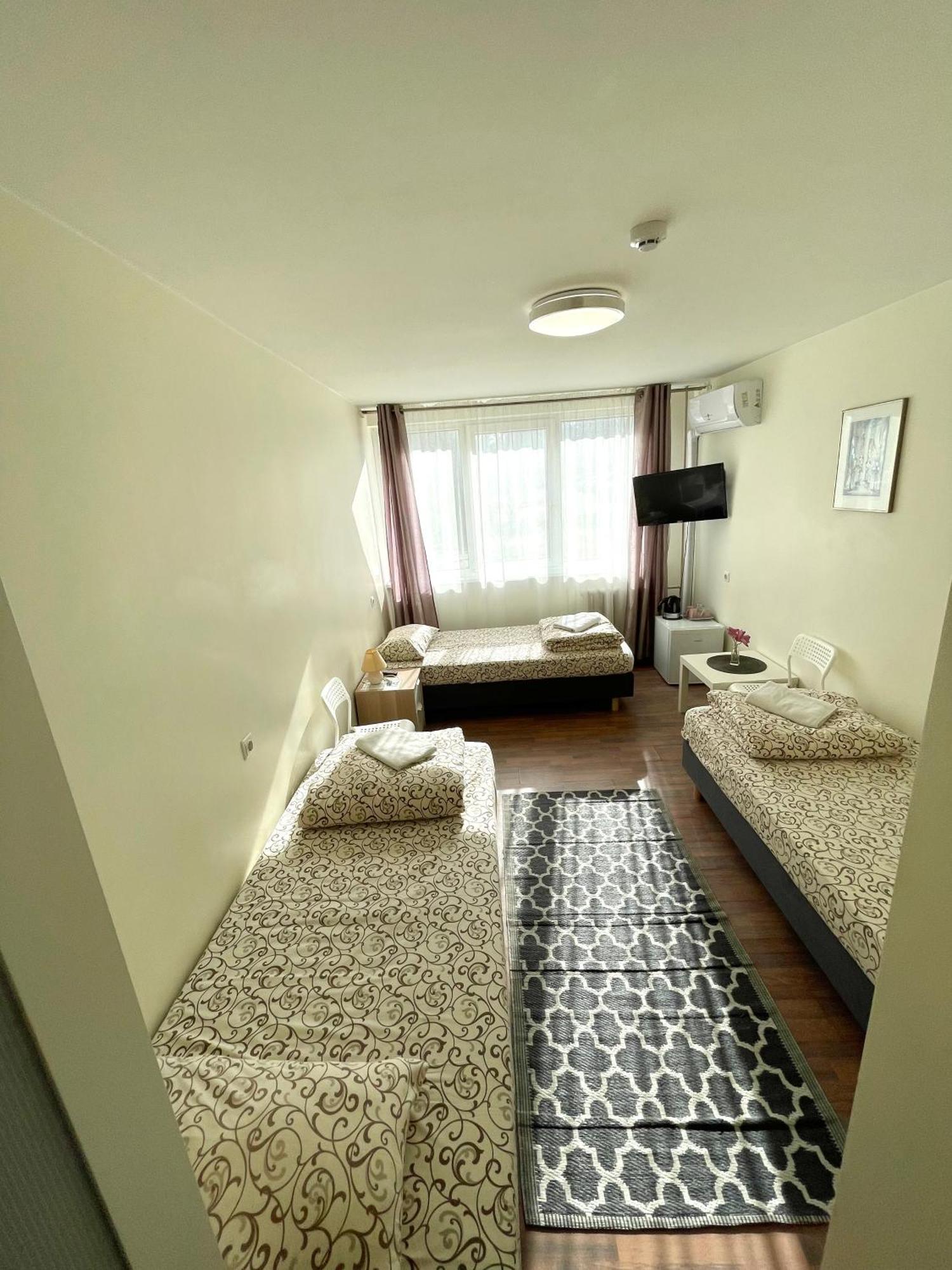 Savan House "Easy Kaunas" エクステリア 写真
